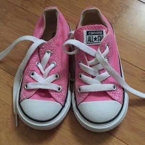 Pink converse all star